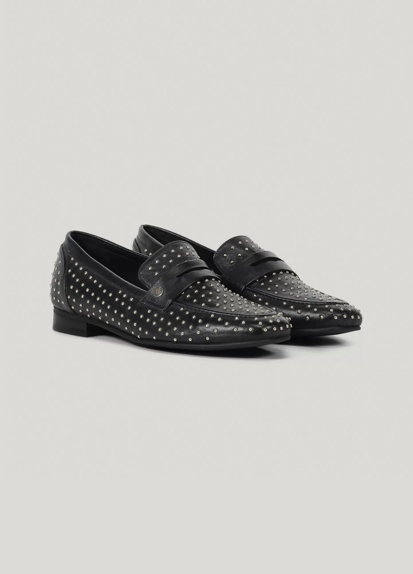 Schoenen>Summum Leren Loafers Gouden Studs Zwart