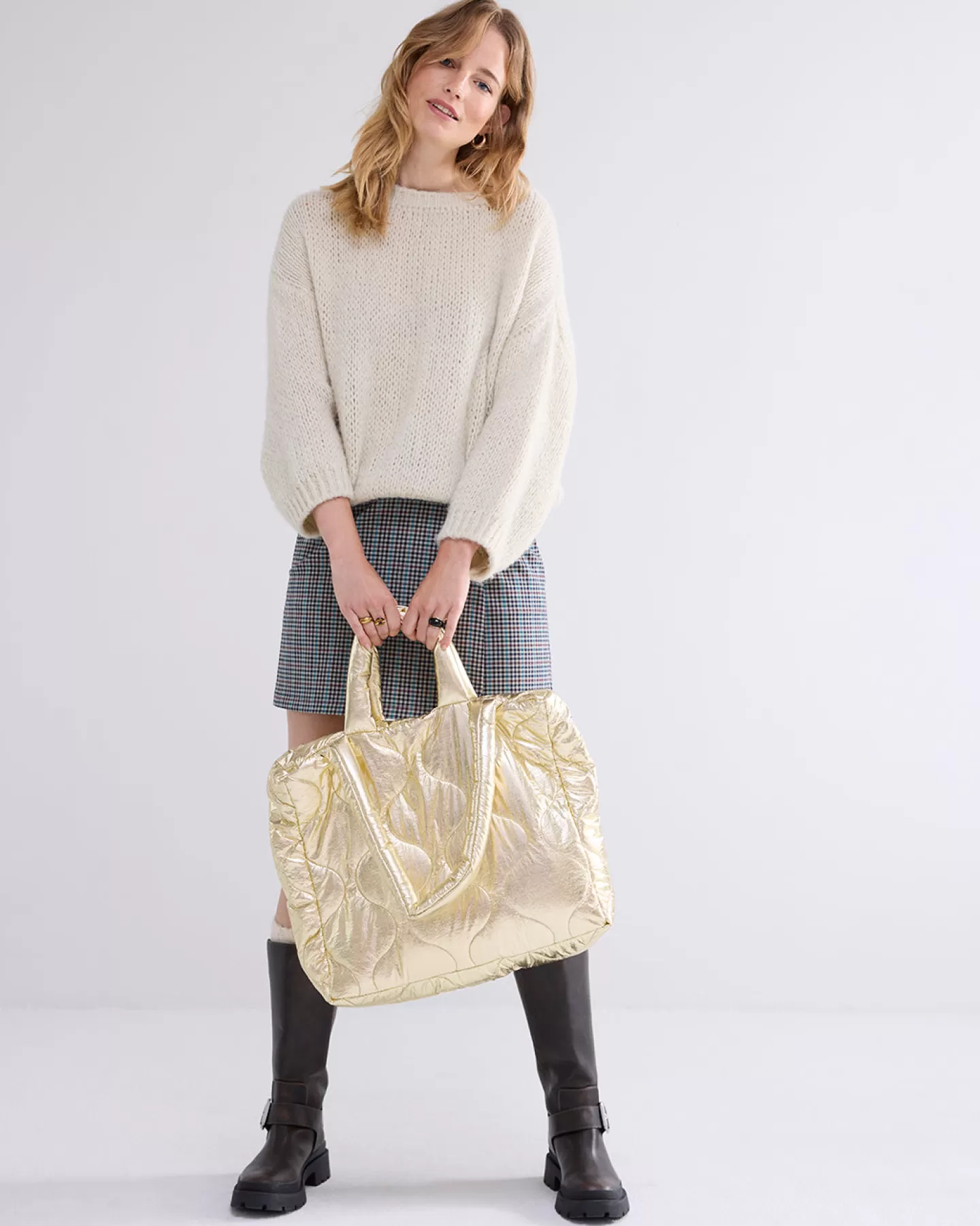 Accessoires>Summum Metallic Puff Bag Crème