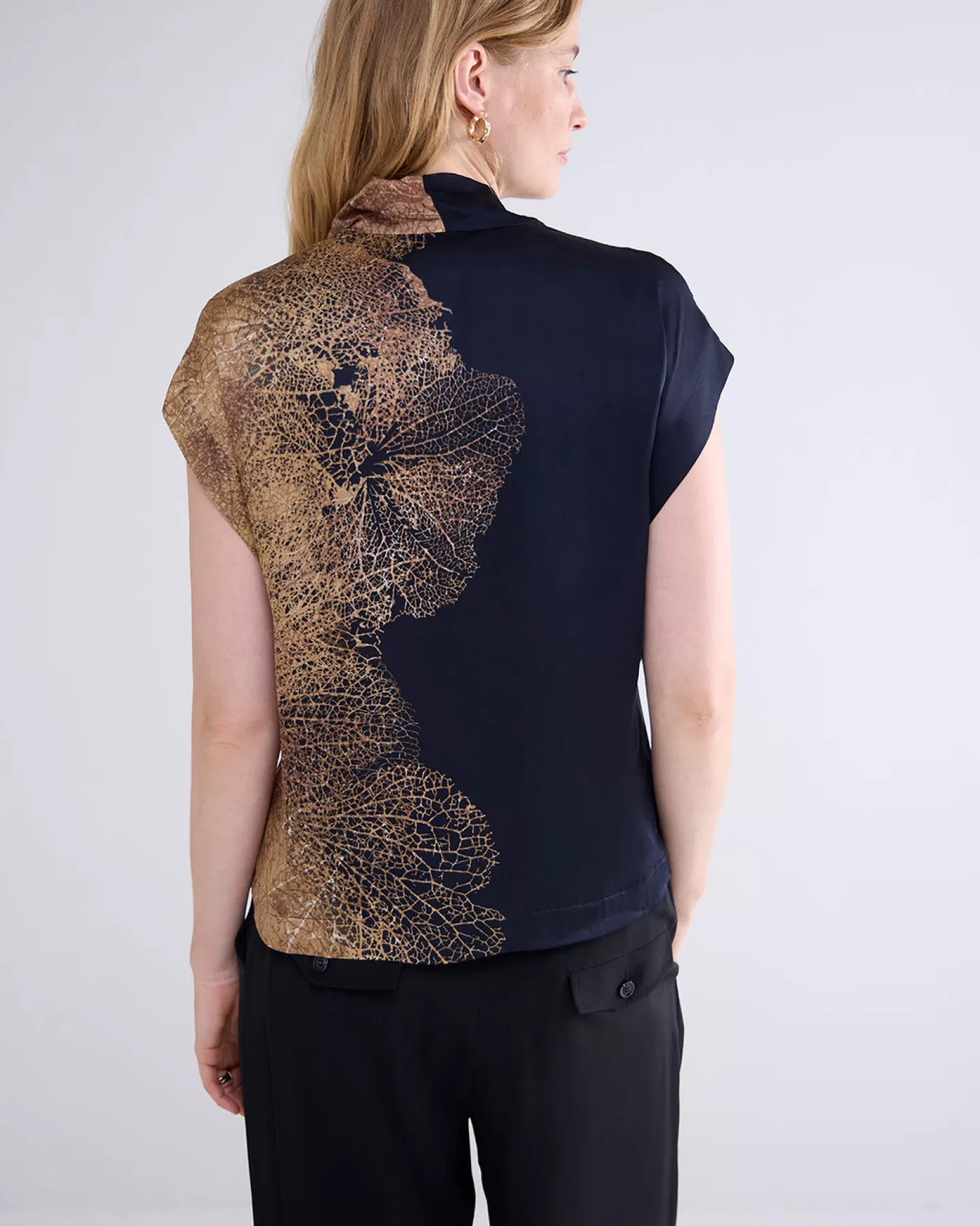 Tops & T-Shirts>Summum Mouwloze Top Met Bladprint