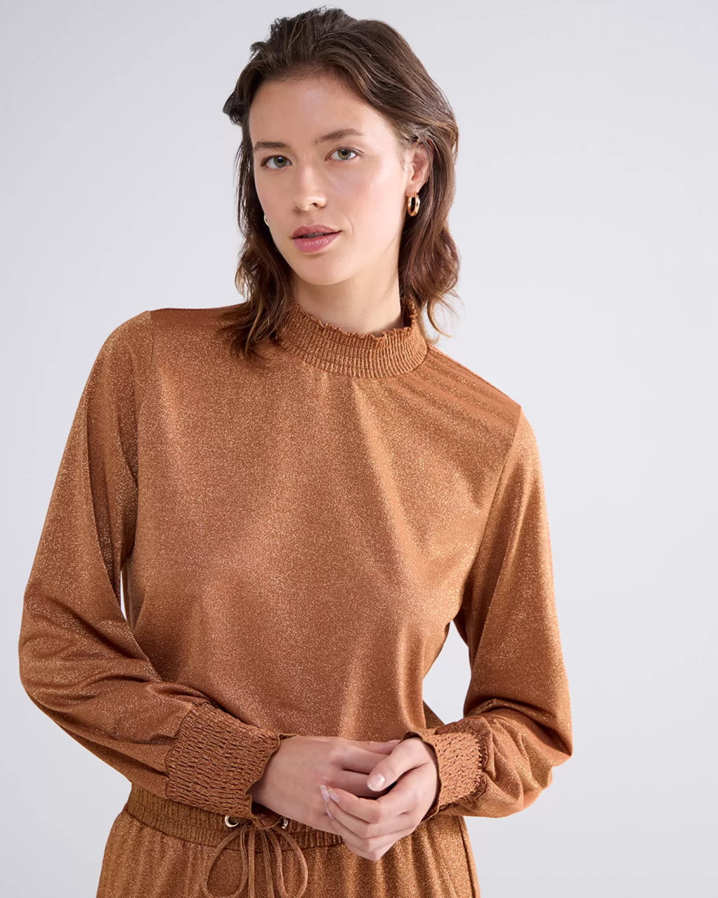 Tops & T-Shirts>Summum Top Metallic Bruin