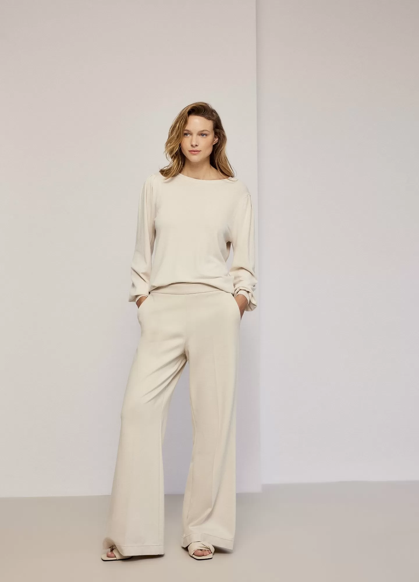 Truien & Vesten | Basics>Summum Trui Met Pofmouw Crème