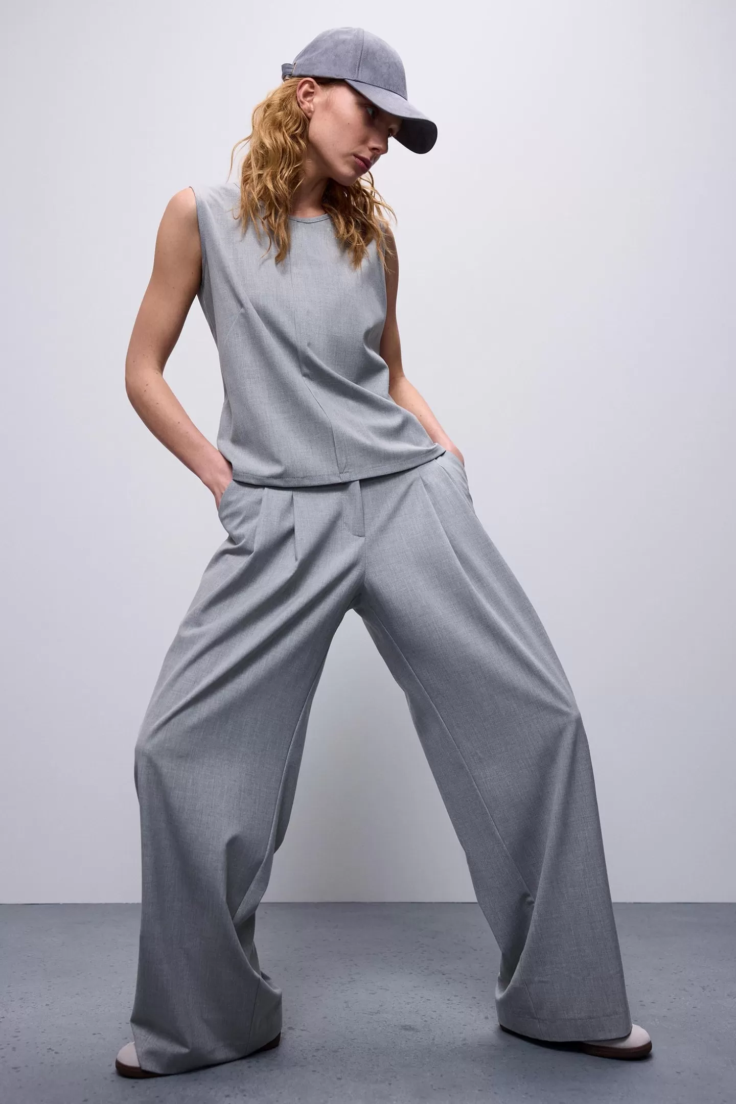 Broeken & Jumpsuits>Summum Wijde Broek Met Plooien En Riem Grijs